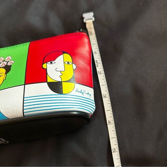 MoMA Andy Tuohy GREAT MODERN ARTISTS Zippered Bag - Picture 5 of 6